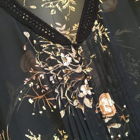 Anthropologie Meadow Rue Moody Black Floral Cotton Crochet Lace Pintuck Tank Top - Picture 5 of 16